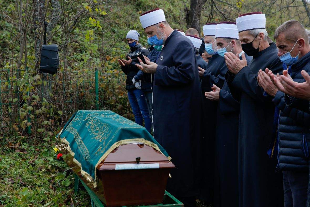 Travnik: Klanjana dženaza Mirsadu Peci