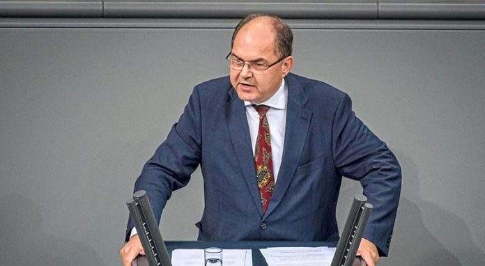 Schmidt donio odluku u vezi Memorijalnog centra Potočari, zabranio imenovanja zločinaca...
