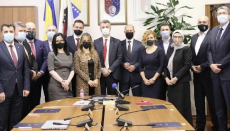 Avdo Avdić: SDA na mrtvima skuplja političke poene, Četvorku sustigle vlastite populističke akcije