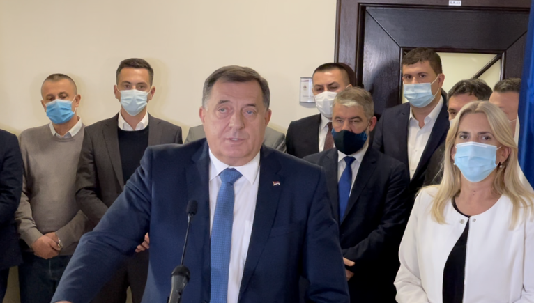 Dodik zaprijetio scenarijem iz ’92. godine: Preuzet ćemo kasarne u RS i postaviti svoje stražare