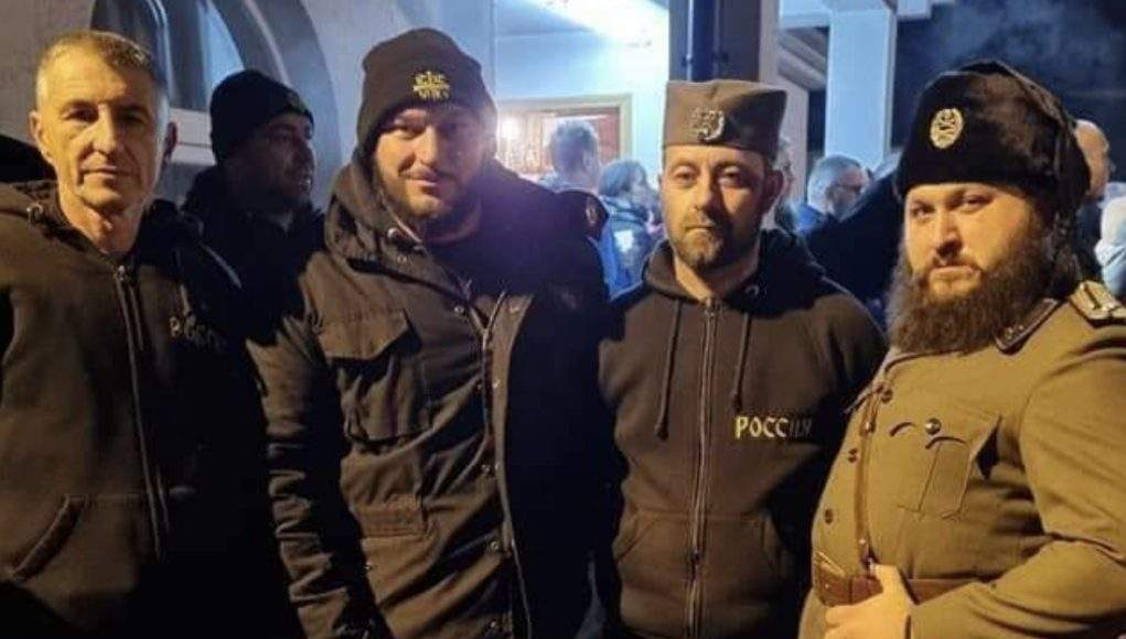 Četnici i proruski “humanitarci” u Brčkom: “Dat ćemo krv za RS kakvu vidi naš Dodik”