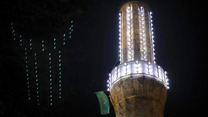 Muslimani večeras obilježavaju odabranu noć Lejletul-berat