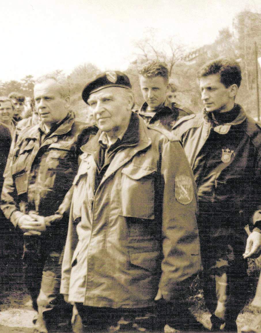 58c4222d-3b68-4881-9cdd-3dc60a0a0a64-ratna-fotografija-rahmetli-izetbegovic-alija-i-alagic-mehmed.JPG - Prije 21 godinu umro Alija Izetbegović, prvi predsjednik nezavisne RBiH