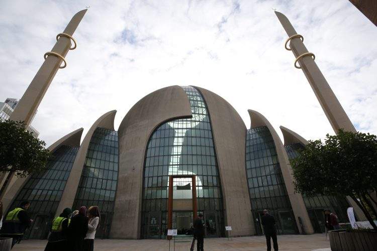 Muslimani u Kelnu s nestrpljenjem očekuju prvi ezan putem razglasa