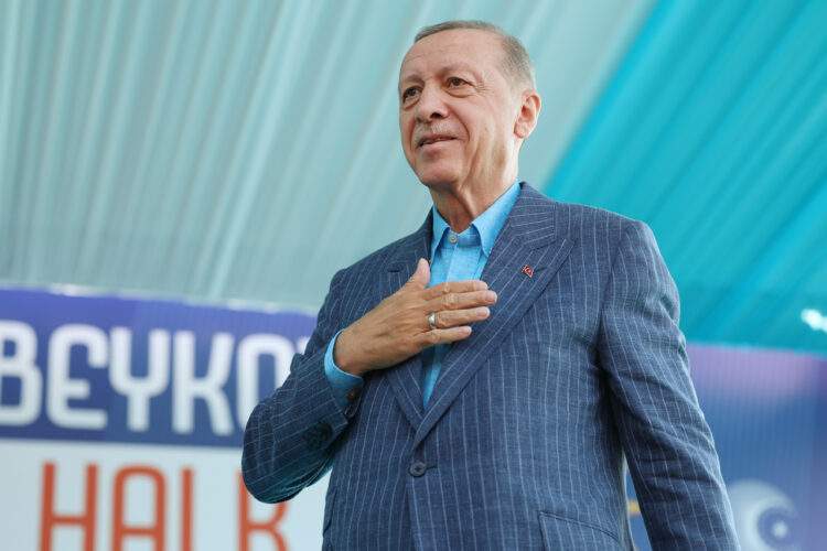 Erdogan proglasio pobjedu, većinska Turska slavi na ulicama Turske 