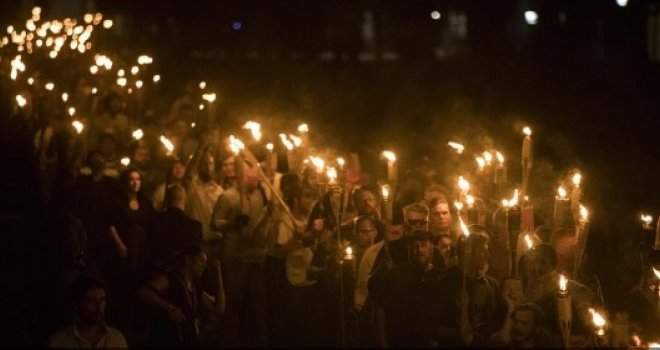 SAD: Jedna osoba poginula na protestima u Charlottesvilleu