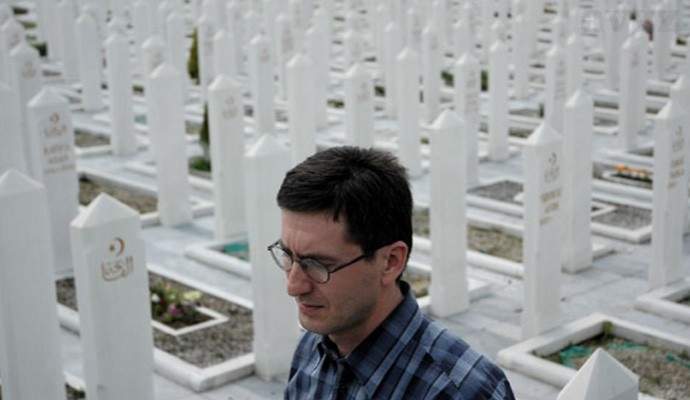 Hasan Nuhanović: Bila mi je garaža danas puna heroja u selu koje umire…
