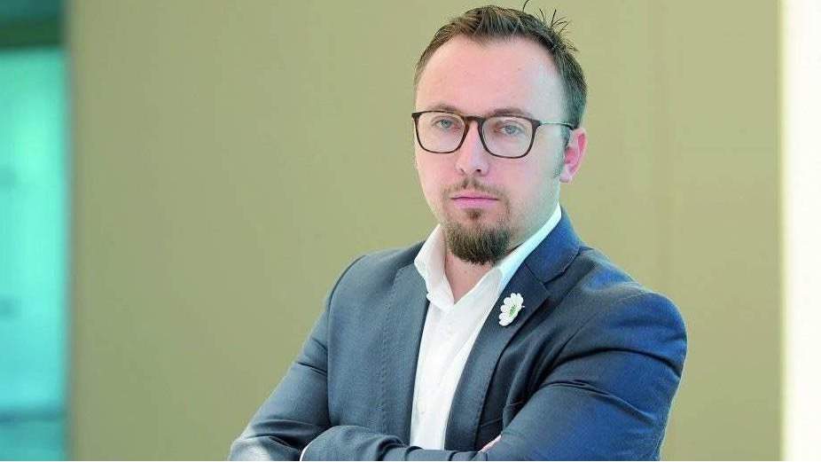 Zašto se dr. Bećirović našao na nišanu opasne propagandne artiljerije iz Beograda?