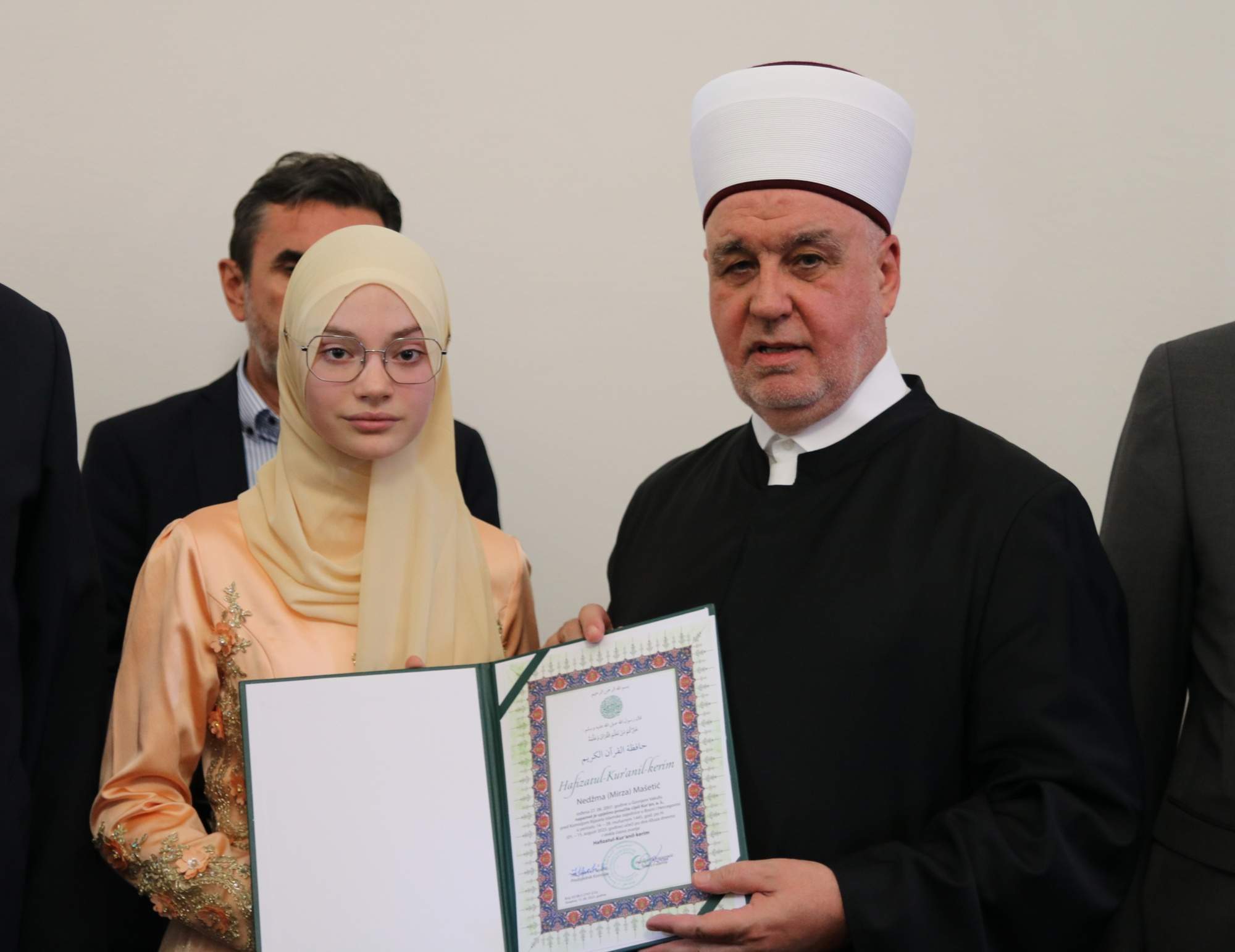 Masallah: U Gornjem Vakufu proučena hafiska dova 16-godišnjoj Nedžmi Mašetić