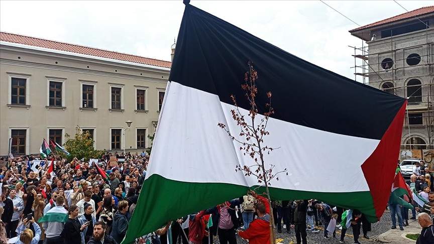 HEROJSKI GRAD | Hiljade Mostaraca izašlo na ulice u znak podrške Palestini