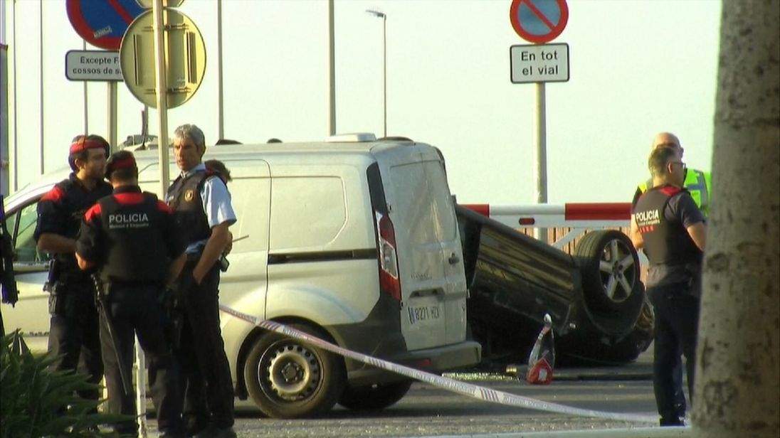 Napadači u Cambrilsu nosili lažne prsluke s eksplozivom!?