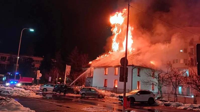 TUŽAN DAN ZA CIJELU BiH | Izgorjela Hadži Pašina džamija u Brčkom