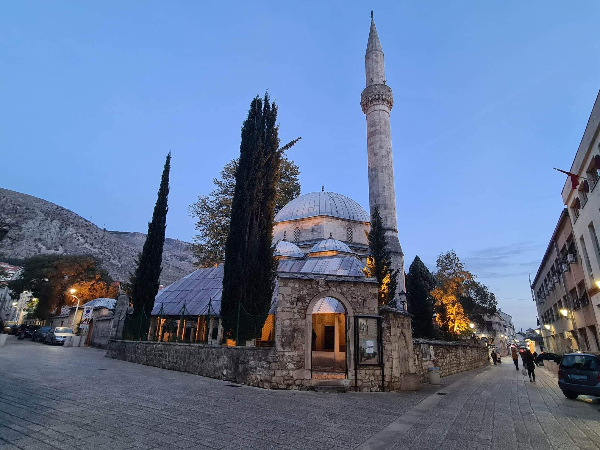 Bajram-namaz na području muftiluka mostarskog klanjat će se u 161 džamiji i mesdžidu