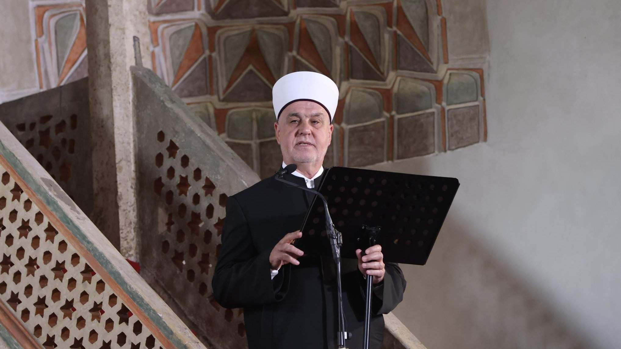 Bajramska hutba reisa Kavazovića: Zaustavite prolijevanje krvi nevinih ljudi, djece i starih