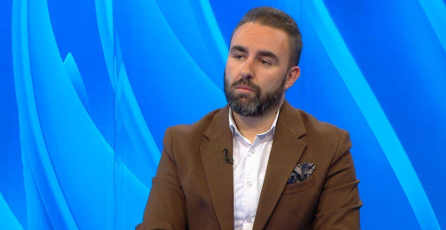 Lisica: Konačno spaljivanje iluzija da će neko drugi uraditi naš posao