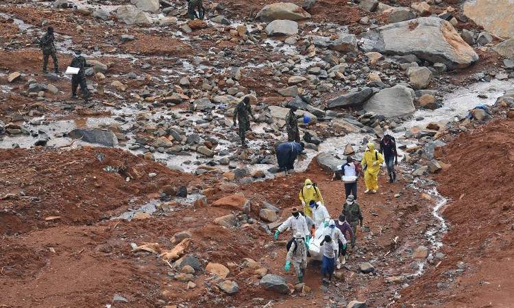 U poplavama i blatnim bujicama u Sierra Leoneu poginulo 499 osoba