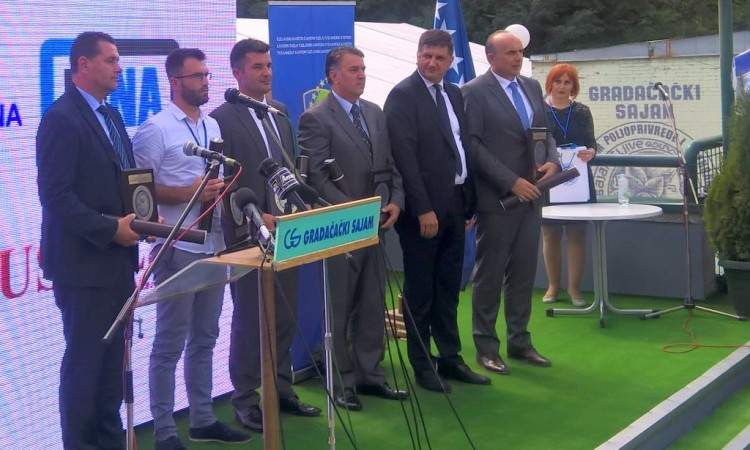 Uručena priznanja za doprinos i afirmaciju Gradačačkog sajma