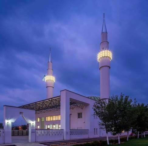 Centralna bajramska svečanost 1. septembra u džamiji Kralj Abdullah u Tuzli 