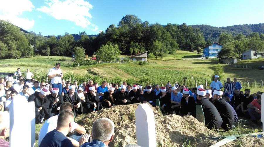 Obavljena dženaza ubijenom imamu Admiru ef. Vukoviću 