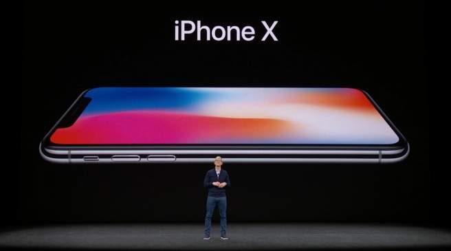Apple predstavio dugo očekivani iPhone 8 i novi Apple Watch