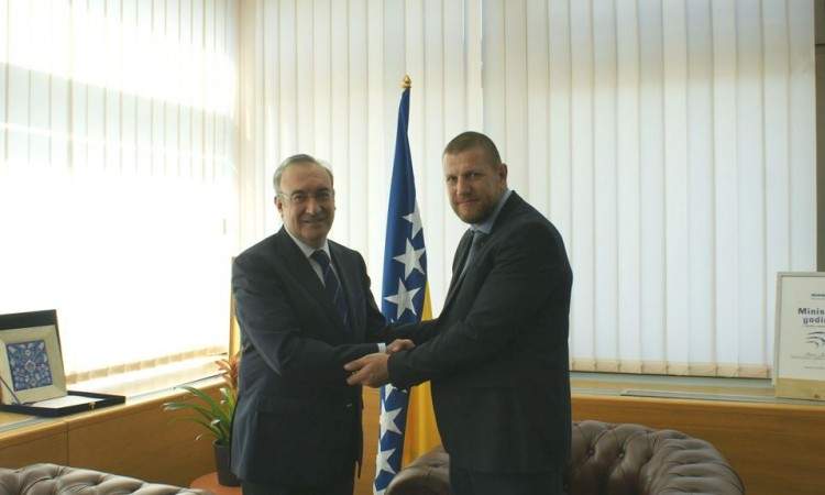 Ambasador Koç: Turske kompanije žele graditi autoput na Koridoru 5C