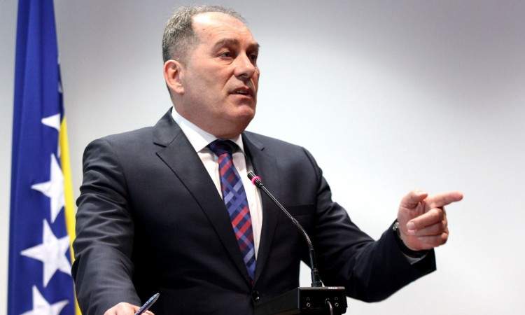 Mektić: Pozivam Srbe da se distanciraju od opasne Dodikove politike