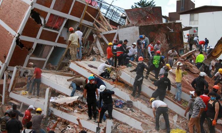 U potresu u Meksiku najmanje 226 poginulih, milioni ljudi na ulicama