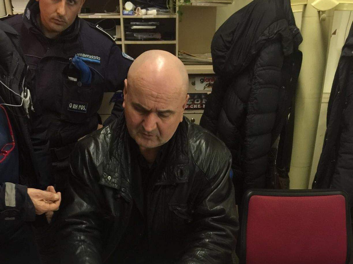Radio Sarajevo: Hanefija Prijić Paraga stigao u Sarajevo, pa ponovo uhapšen!