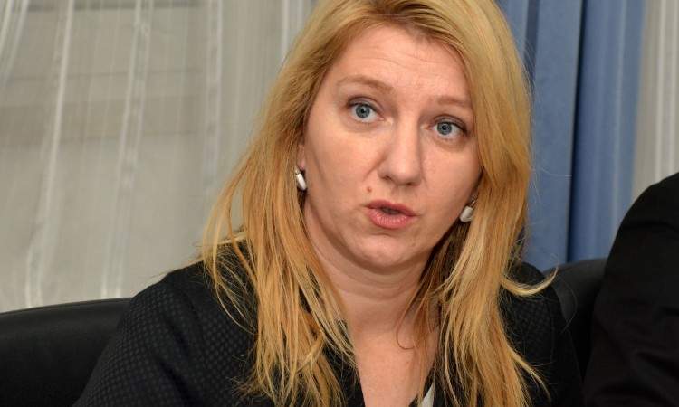 Dilberović: Rad prosvjetnih radnika izuzetno važan za ukupni razvoj društva