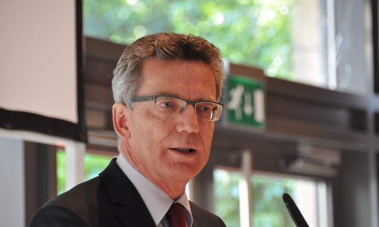 De Maiziere predložio uvođenje javnih muslimanskih praznika u Njemačkoj