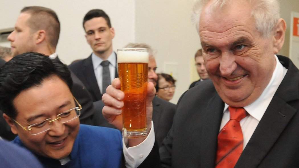 Hoće li pijandura Zeman dobiti podršku?