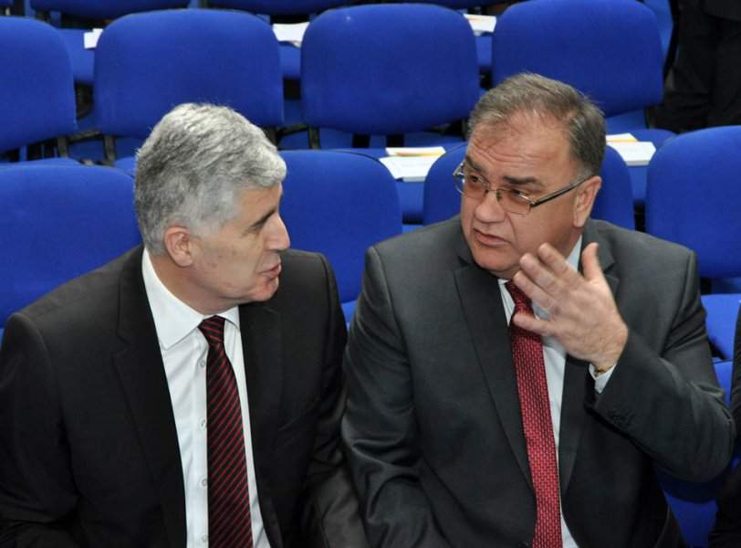 Ivanić i Čović ne žele obilježavati Dan državnosti BiH, a optužuju Bošnjake jer poštuju državu!?