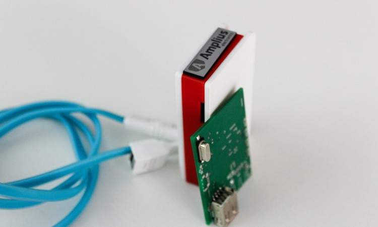 Mostarci proizveli pametni privjesak: Puni mobitel, služi kao USB...