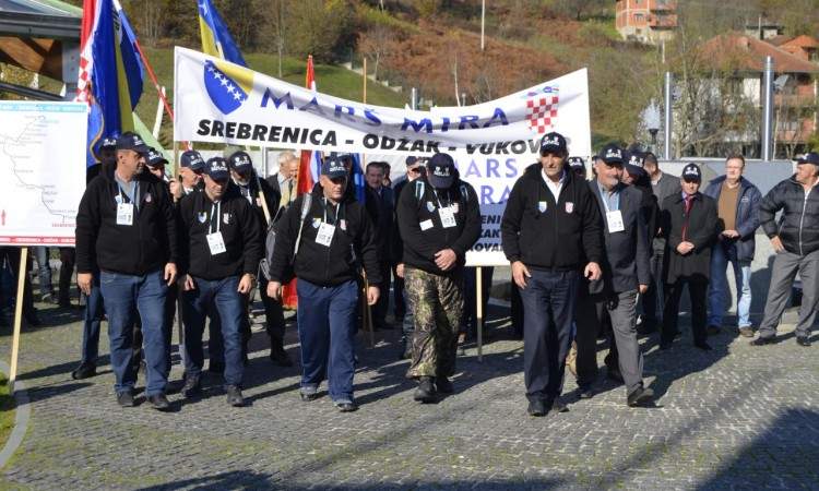 Učesnici Marša mira odali počast žrtvama Vukovara