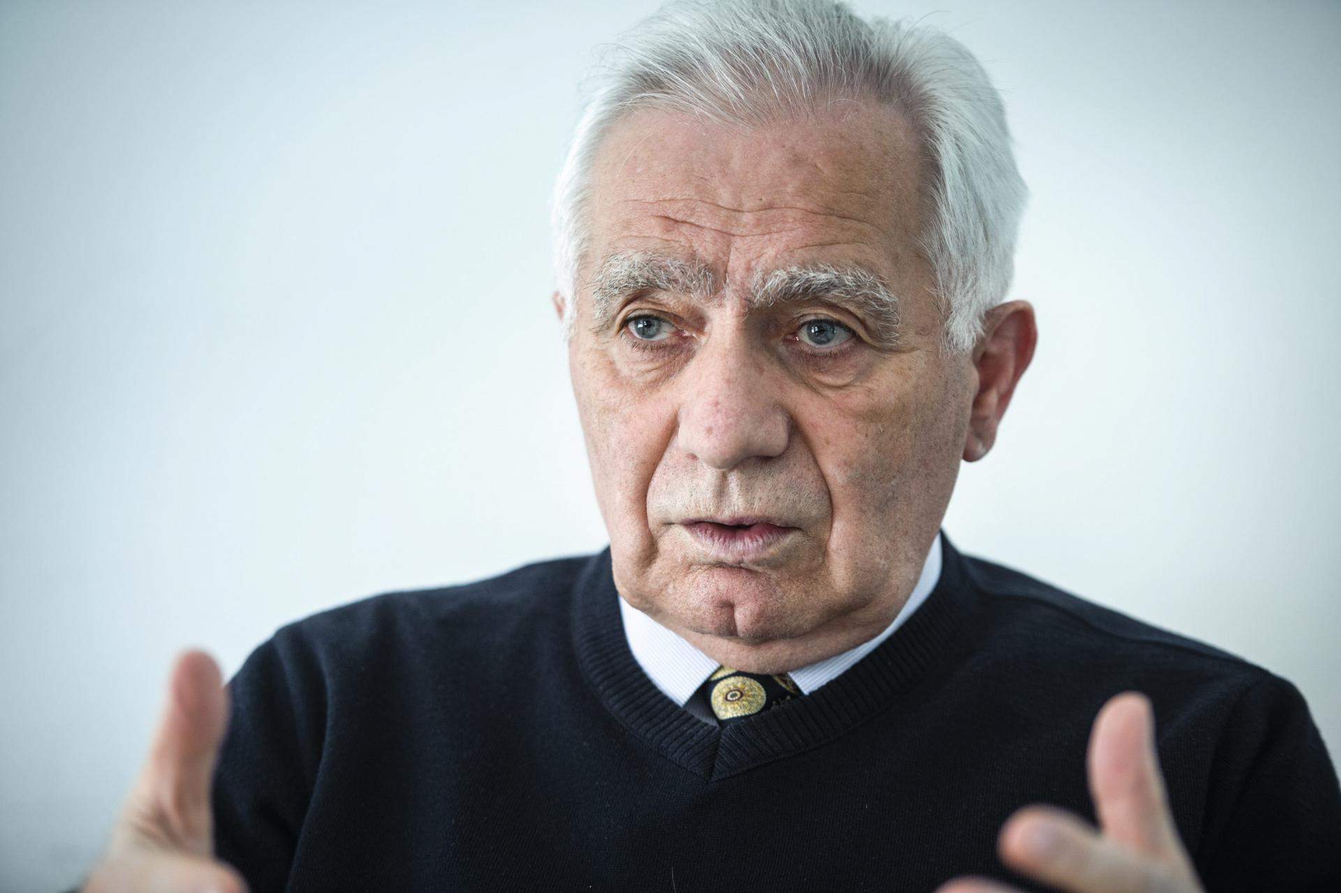 Zločinac Krajišnik: Od srca bih volio da Prlić i ostali budu oslobođeni