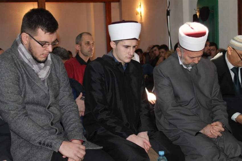 Mostar: Kasim Čelenka, učenik Karađoz-begove medrese, novi hafiz Kur'ana Časnoga 