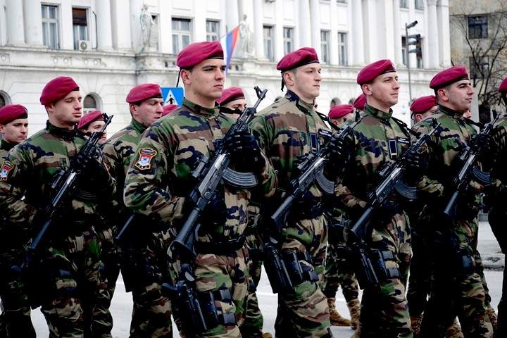Neustavni praznik: Dodikovi pretorijanci umjesto počasne jedinice OS BiH