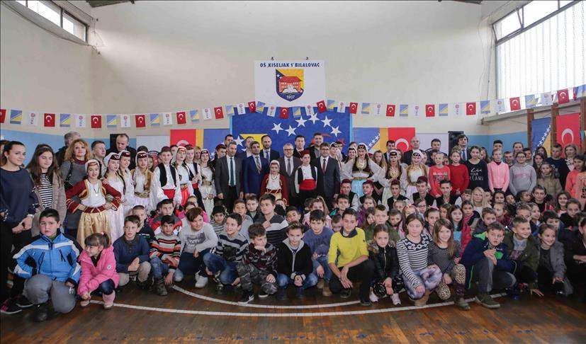 Svečanost u osnovnoj školi u Kiseljaku: Učenici dobili novu opremu 