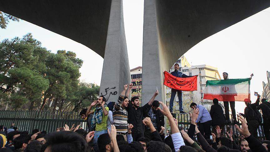 Iran: Najmanje deset mrtvih tokom protesta 