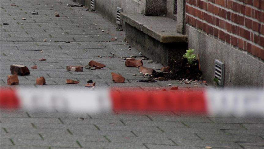 Ispred džamije u Amsterdamu ostavljena lutka bez glave