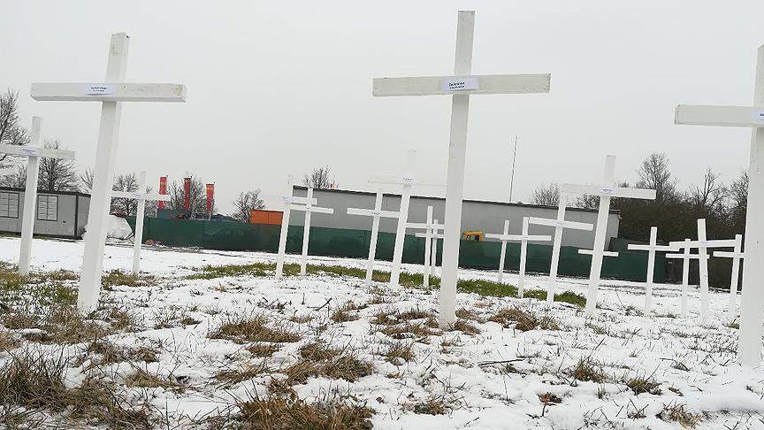 Njemačka: Na mjestu gdje se gradi džamija ostavili 26 križeva