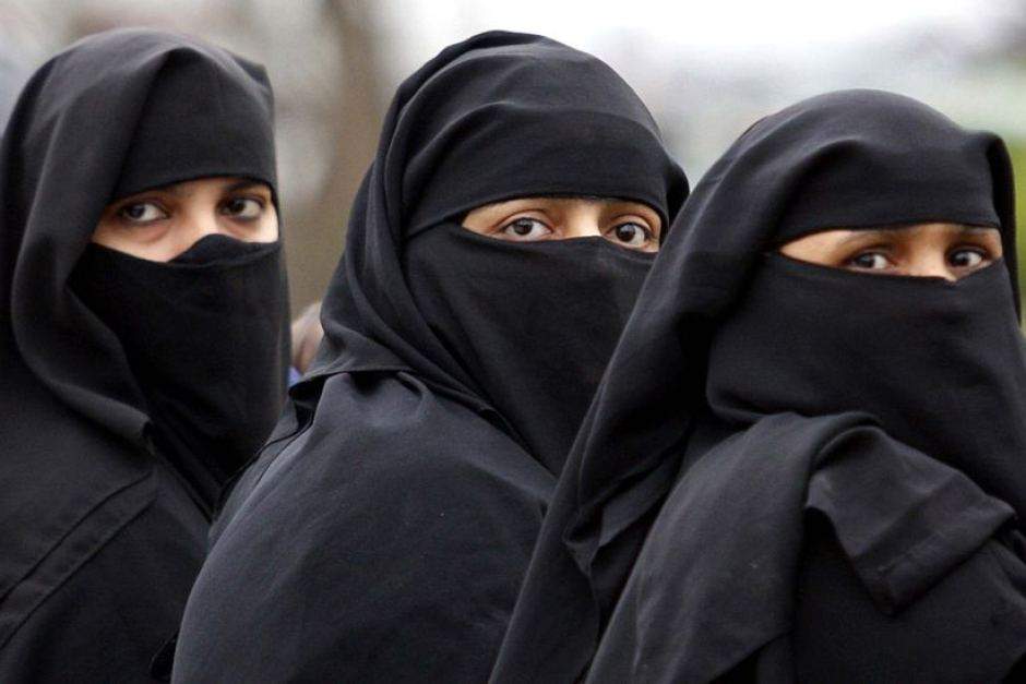 Muslimanka povrijeđena u napadu: Nasilno joj skinut nikab s glave