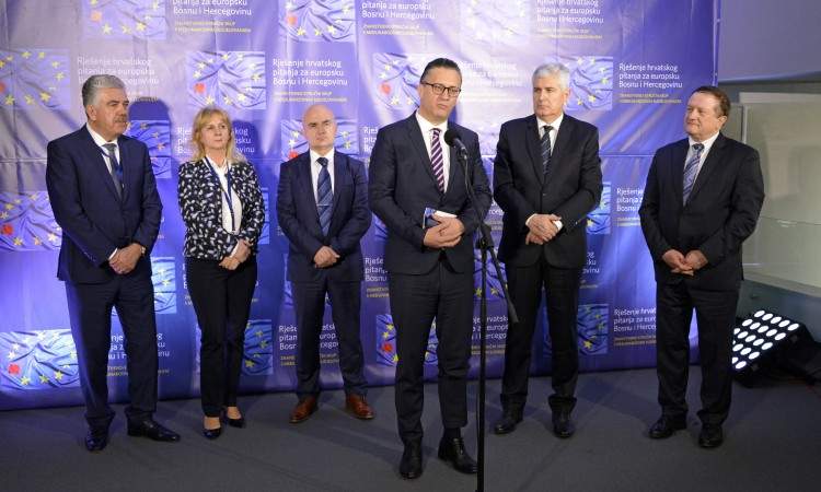 Čović: Hrvatski narod je nedjeljiv i niko ga neće dijeliti