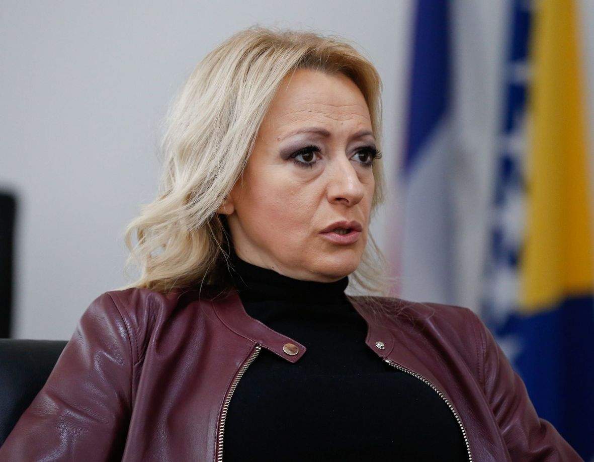 Skandal | Košarac: Moramo ih gaziti svaki dan... Novinar:  Njega ubijamo svaki dan