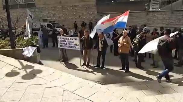 Protesti demobilisanih borca na više lokacija u BiH