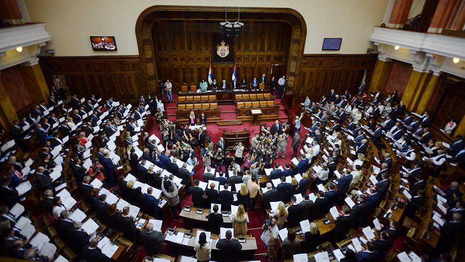 YiHR: Šešelju oduzeti zastupnički mandat jer je osuđen 