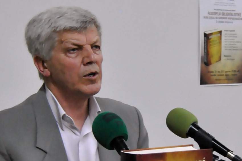 Umro prof. dr. Mehmed Kico