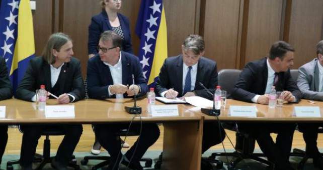 Predstavnici stranaka potpisali Protokol za fer i poštene izbore 