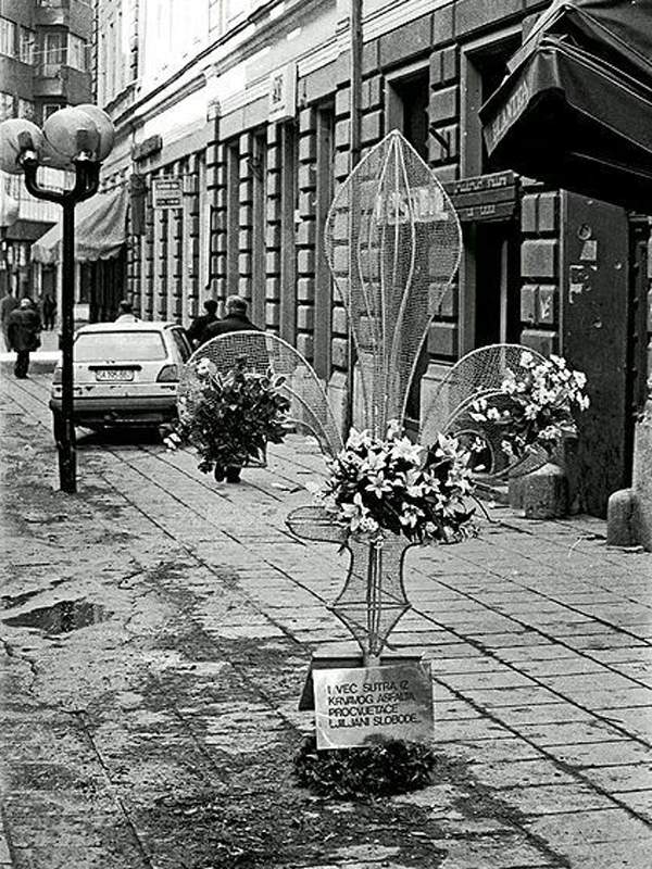 01.jpg - Godišnjica masakra redu za hljeb u sarajevskoj Ferhadiji