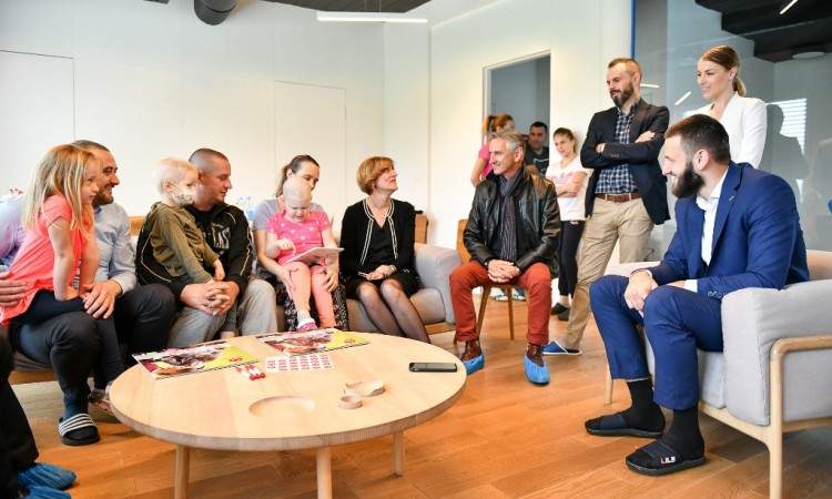 'Roditeljska kuća' - Damir Džumhur i Malak Regency donijeli ljubav i smijeh 